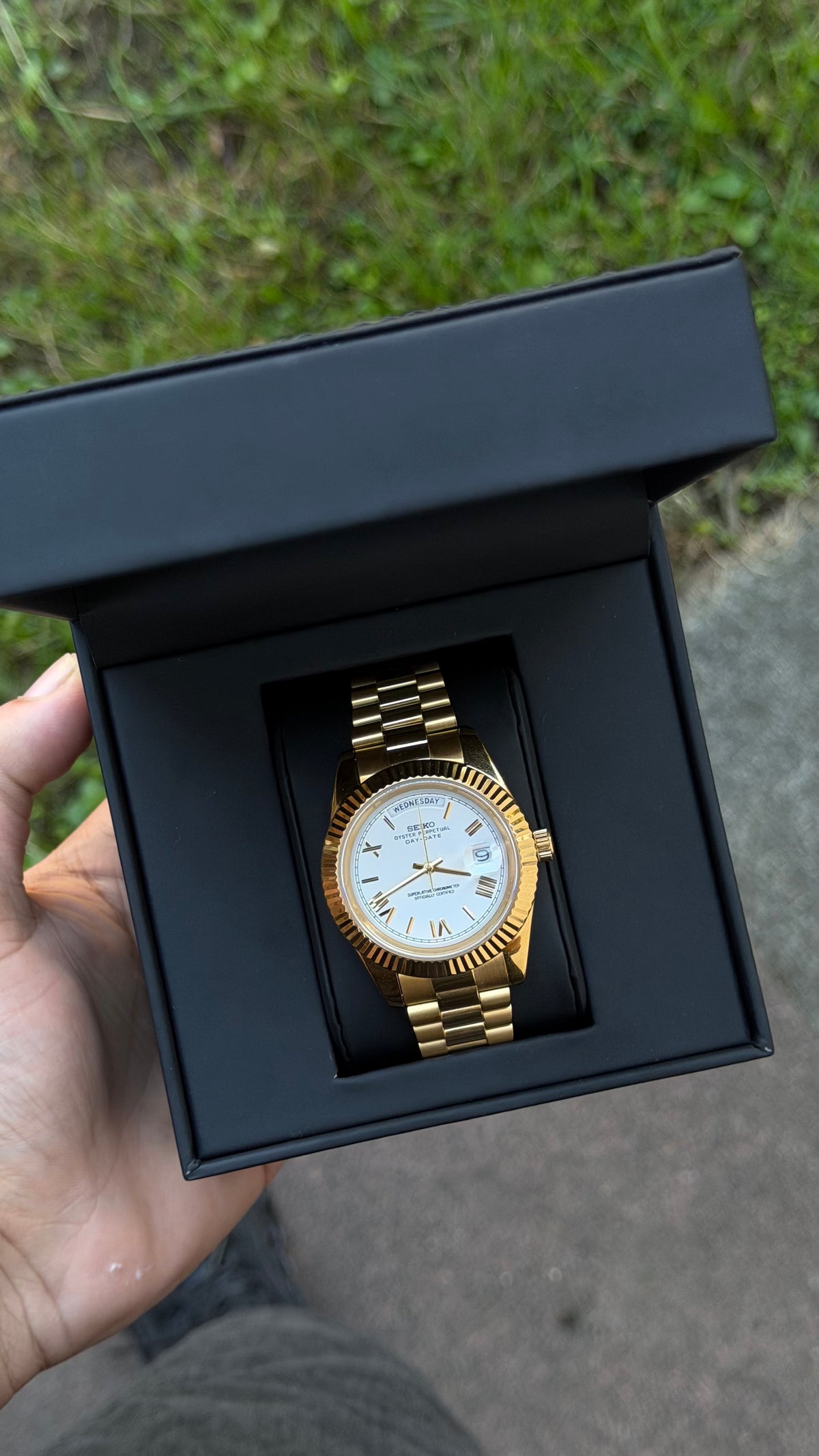 Seiko Gold/white Roman Day-Date
